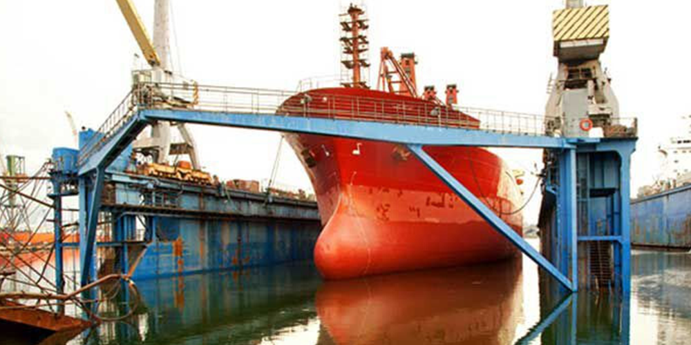 Shipyard Dry Dock Services in India - Rock and Reef